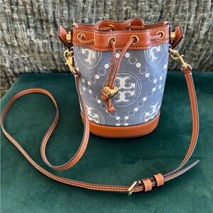 Elegant Brown and Gray Crossbody Bag